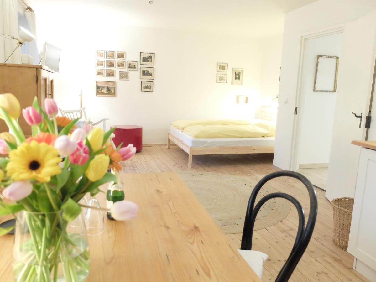 Gartenstudio-Apartment Tausendfreund - Adults Only - Am Chiemsee Breitbrunn am Chiemsee Kültér fotó
